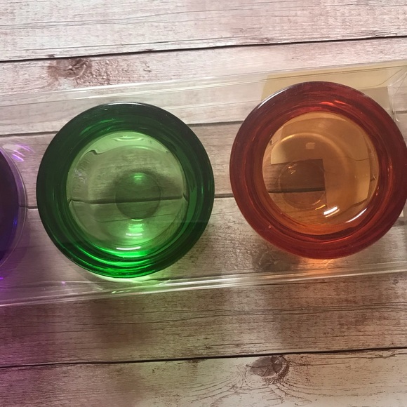 Set of 4 colorful glass tealight holders - Picture 3 of 5